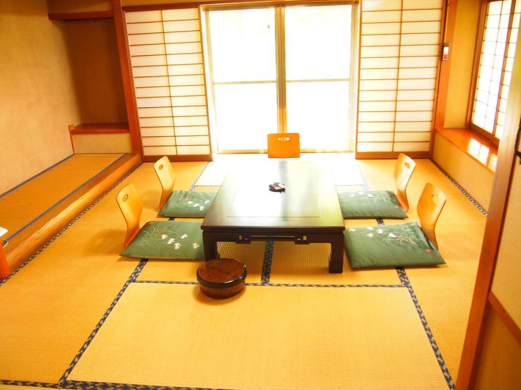 Hotel Ukai Fuefuki Zimmer foto